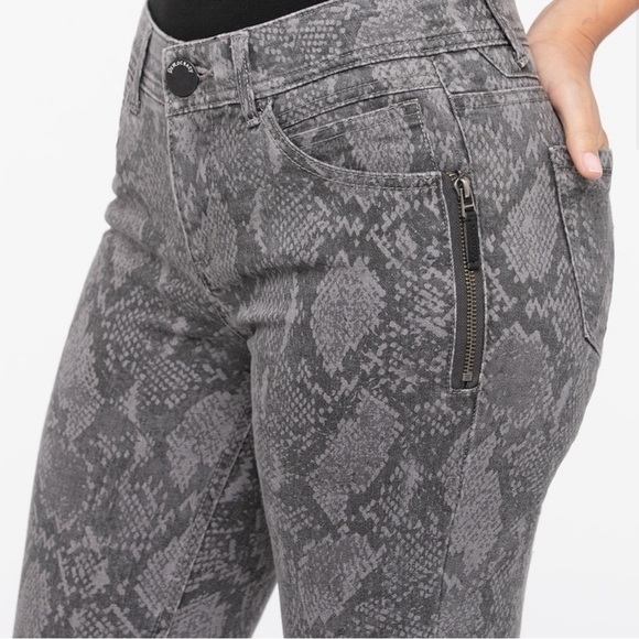 Women’s Democracy Snakeskin Snake Print Gray Jeans Zipper Size 6 - Picture 2 of 6